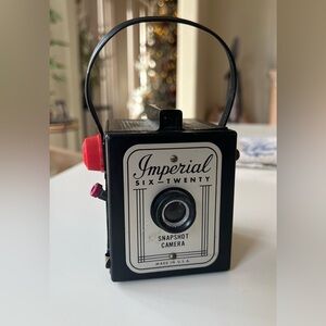Vintage Imperial Six-Twenty Snapshot Camera with Strap - Made in the USA